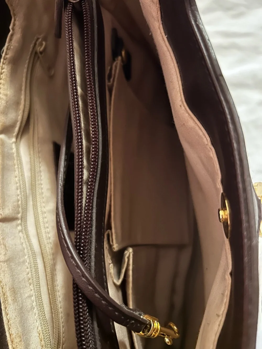 Etienne Aigner straw and leather tote - Picture 6 of 6